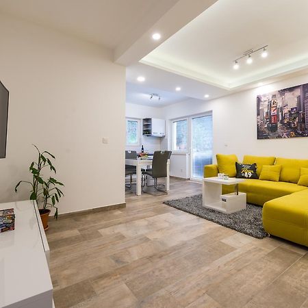 Apartment Helen Deluxe ดูบรอฟนิก ภายนอก รูปภาพ